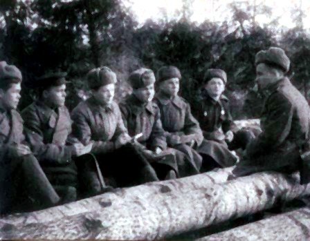 Диафильм 5 Выпуск политотдела 53Гв. Кр.С.Д. Редактор Гв.полковник Никулин