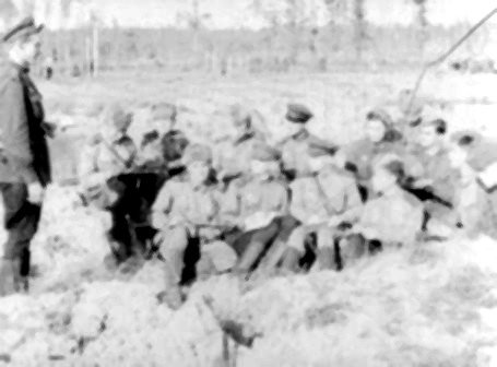 Диафильм 3 Выпуск политотдела 53Гв. Кр.С.Д. Редактор Гв.полковник Никулин