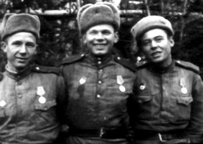 Диафильм 4 Выпуск политотдела 53Гв. Кр.С.Д. Редактор Гв.полковник Никулин