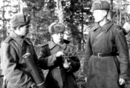 Диафильм 4 Выпуск политотдела 53Гв. Кр.С.Д. Редактор Гв.полковник Никулин