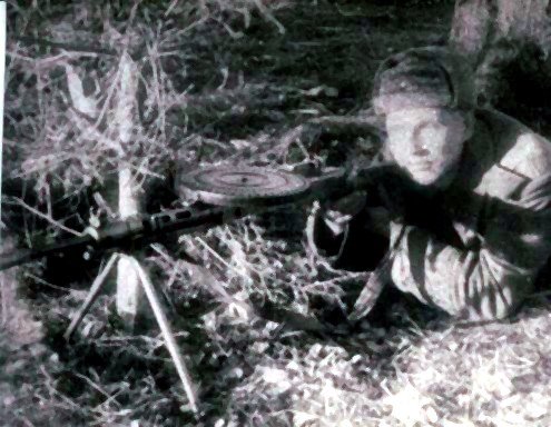 Диафильм 5 Выпуск политотдела 53Гв. Кр.С.Д. Редактор Гв.полковник Никулин