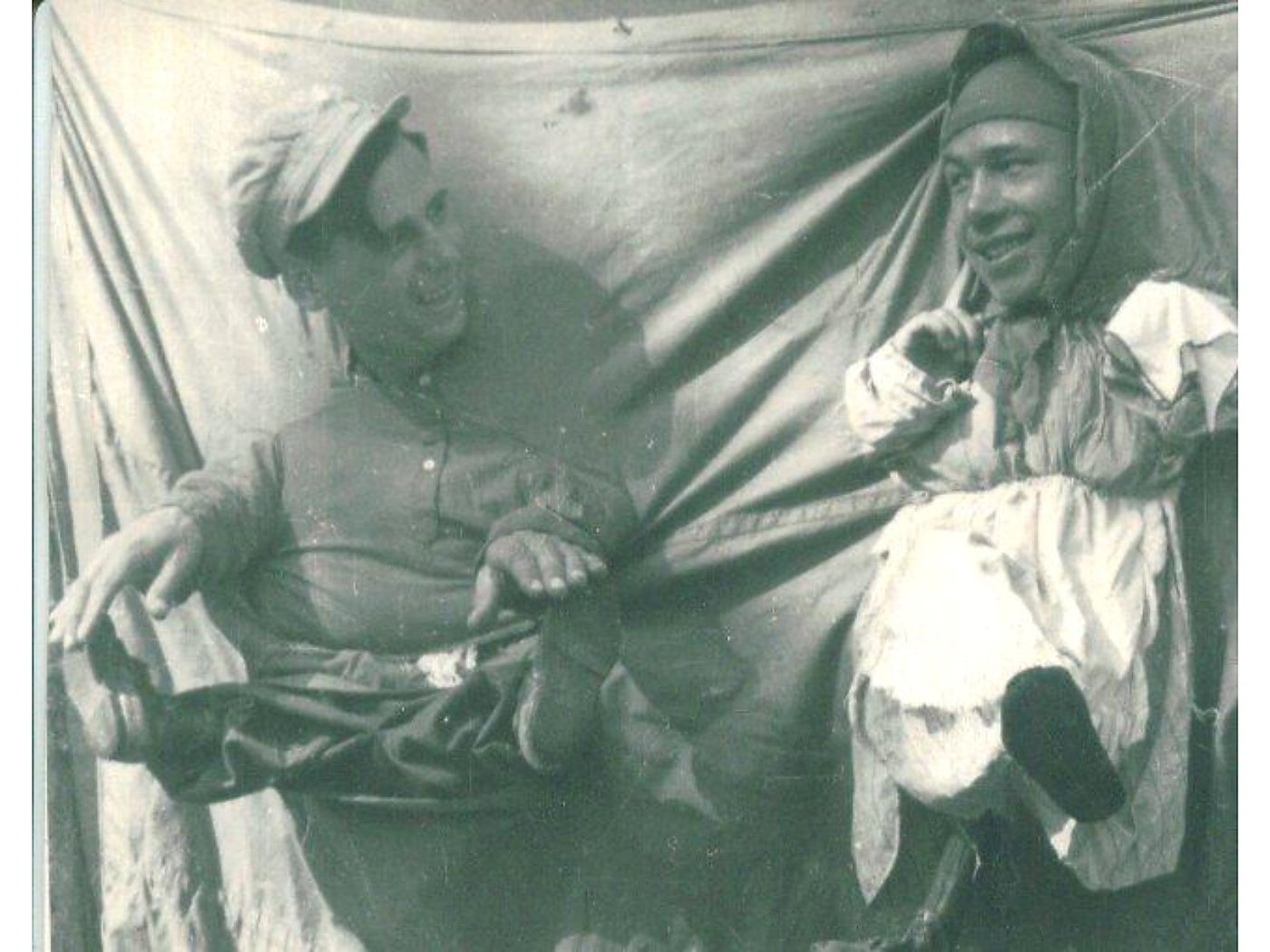 АГИТБРИГАДА — диафильм (1943) — слайд 015