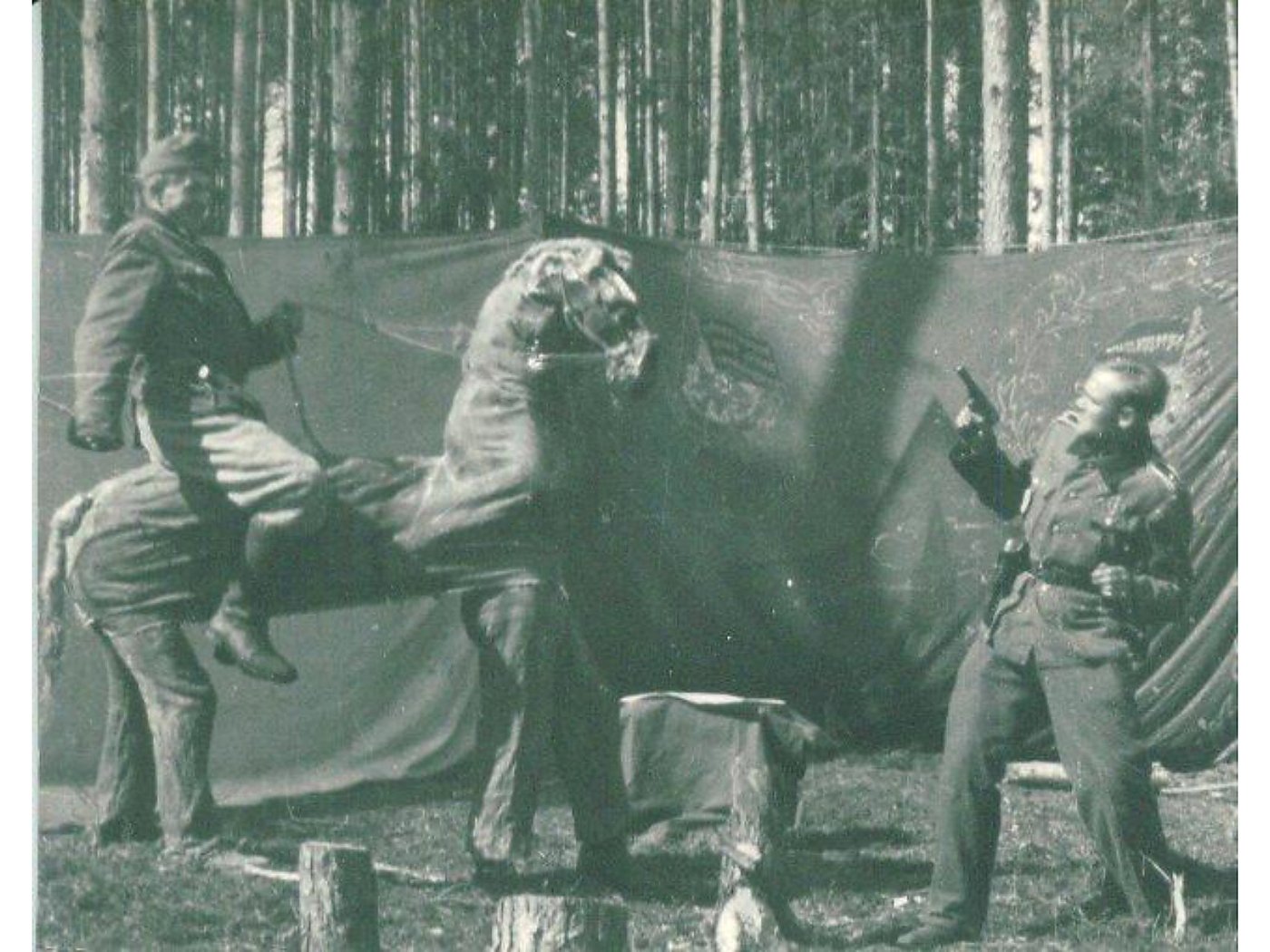 АГИТБРИГАДА — диафильм (1943) — слайд 035